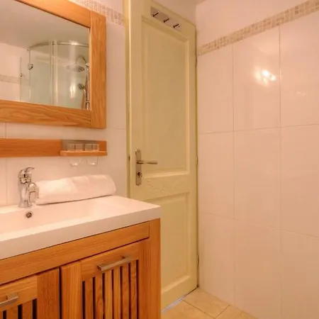 Confortable A Moltifao, Vue Sur Montagne, 50 M² Apartment Moltifao