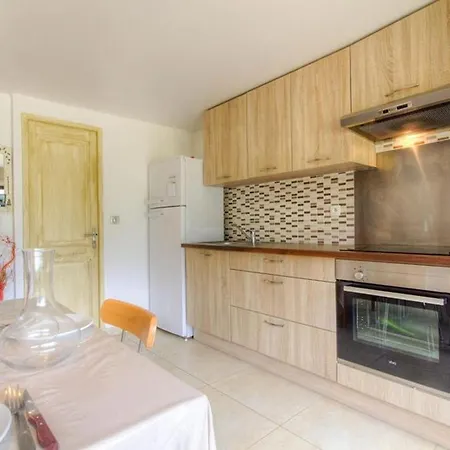 Confortable A Moltifao, Vue Sur Montagne, 50 M² *