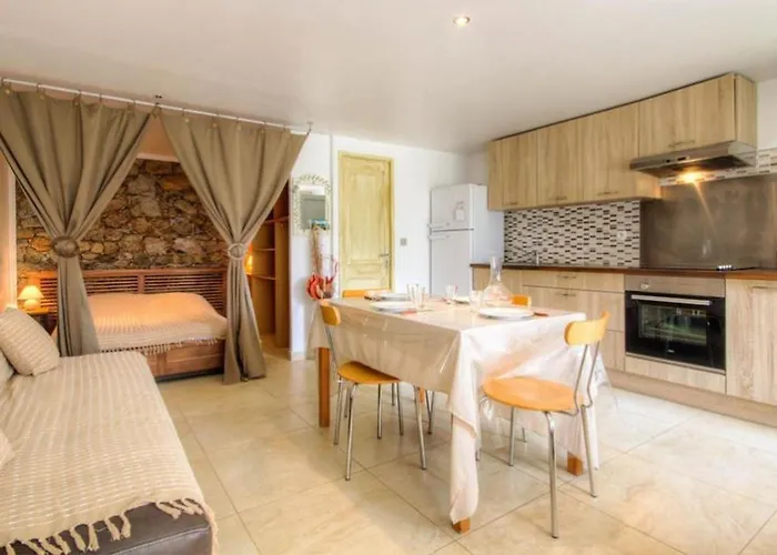 Confortable A Moltifao, Vue Sur Montagne, 50 M² Appartement